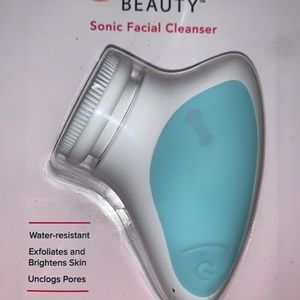 Sonic facial cleanser NWT